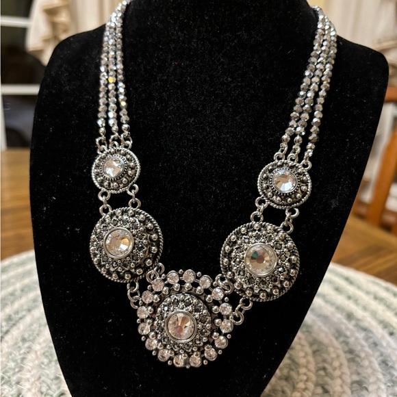 NWOT Ginger Snaps Facet Statement Necklace - Picture 2 of 4